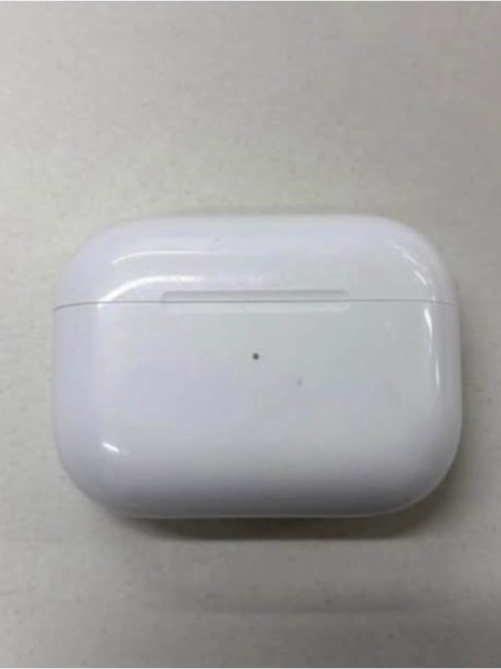 Apple Airpods Pro 1st gen- PODS and CASE (Authentic but used)